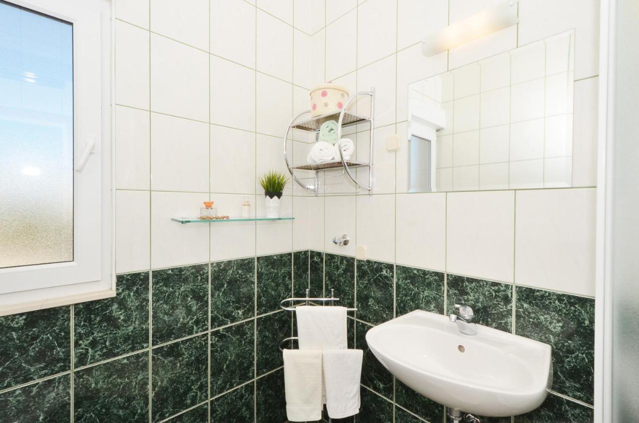 Apartmani Basic Rogoznica Rogoznica  Kültér fotó